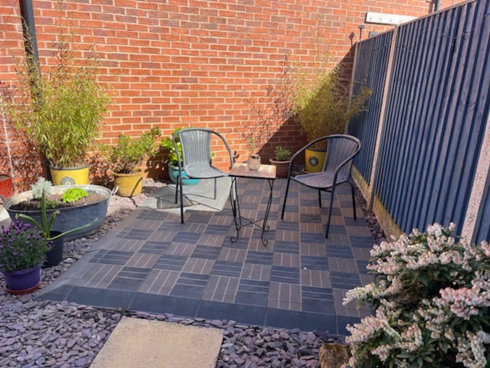 Private patio garden